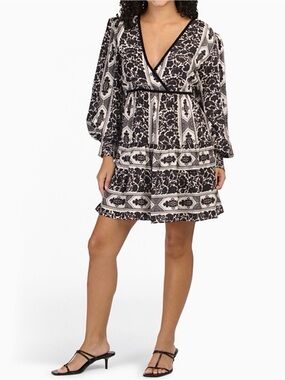 Beyond By Vera Dress Mini Long Sleeved